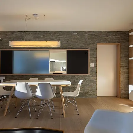 Ecluses 7 - Centre & Close To Lift Apartment