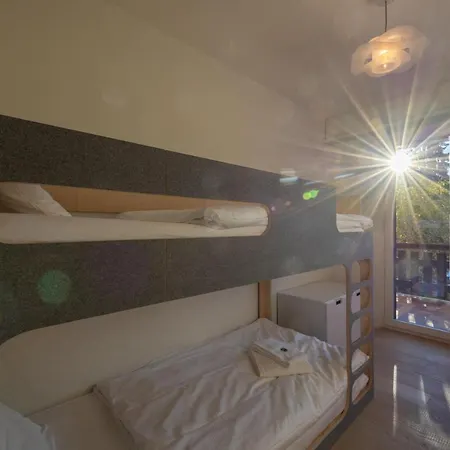 Ecluses 7 - Centre & Close To Lift Apartment