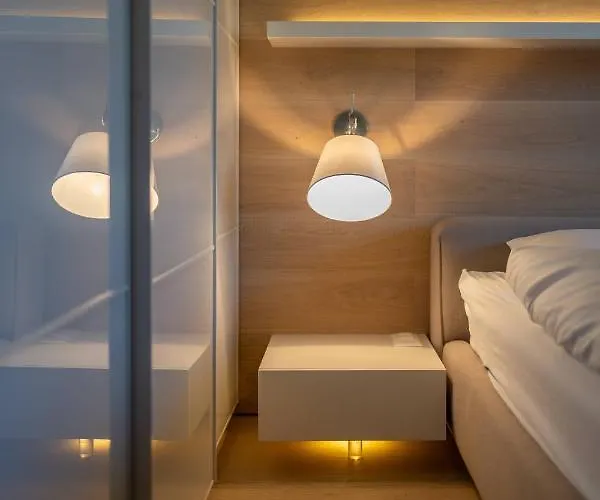 Appartement Ecluses 7 - Centre & Close To Lift *